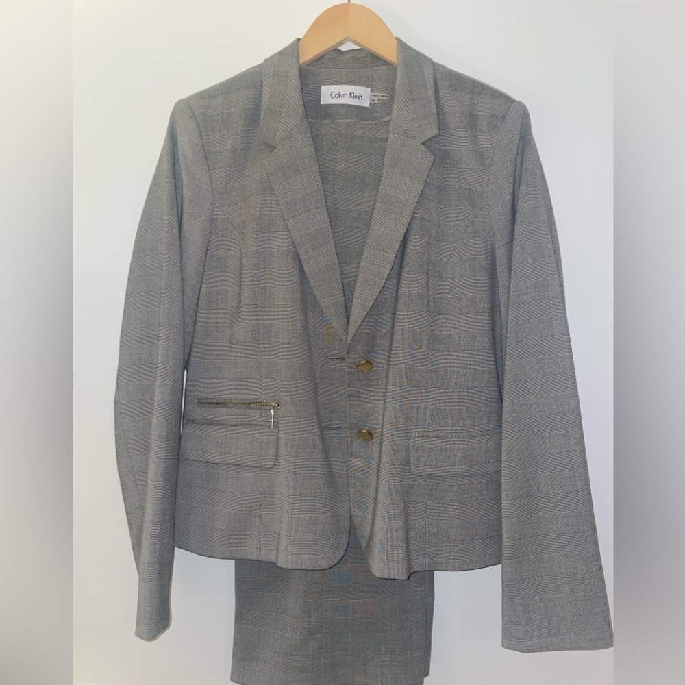 Calvin Klein Classic Gray Suit—Ladies Petite